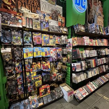 Golden Apple Comics